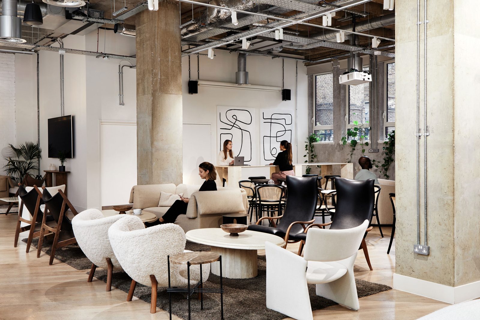 Private Office To Rent, High Holborn, London – photo 1