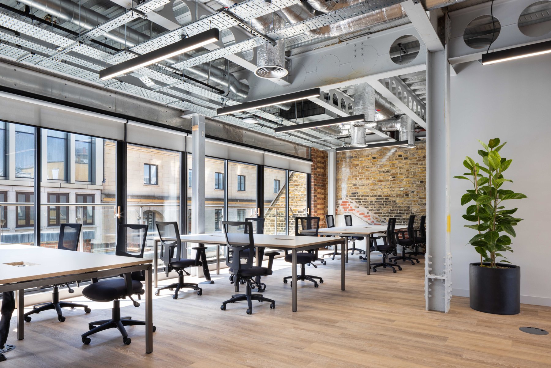Private Office To Rent, London, EC2A – photo 1