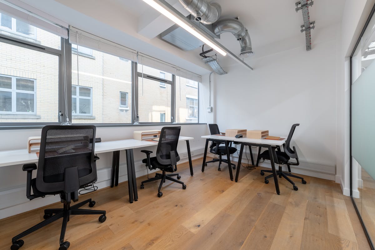 Private Office, Curtain Road – photo 2
