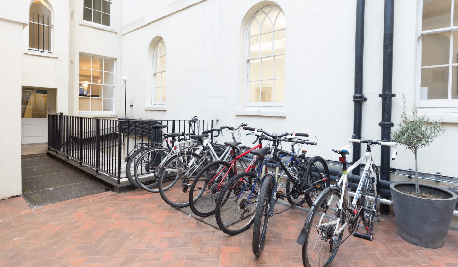 Private Office, Henrietta Street – photo 1