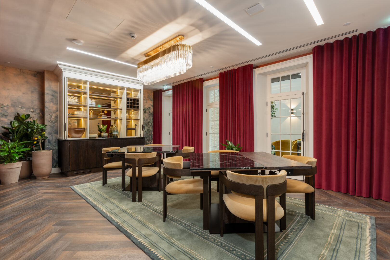Private Office, 75 Grosvenor Street – photo 1